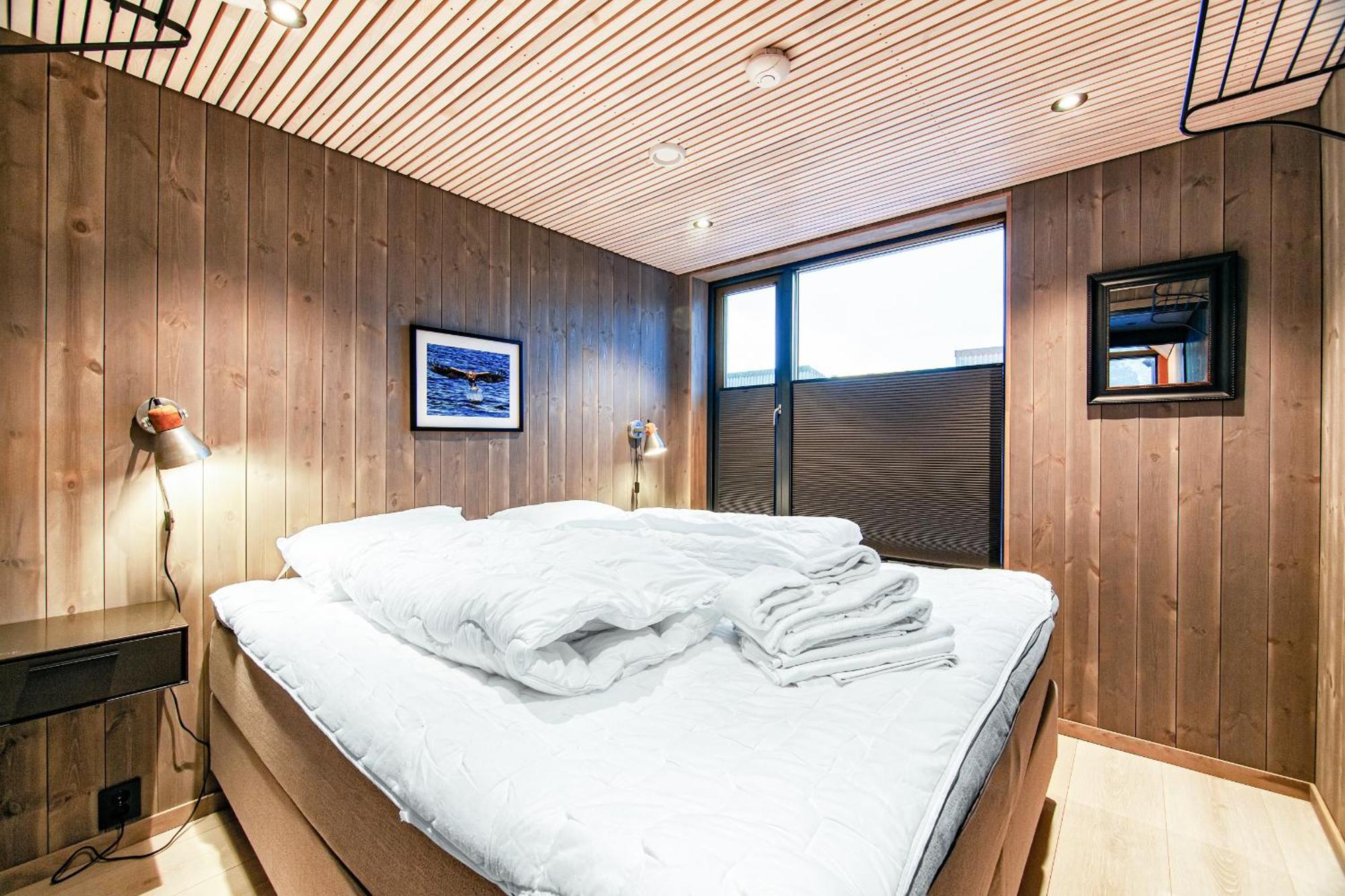 Rorbuleilighet Lysoysundet 1G Henningsvær Exterior foto